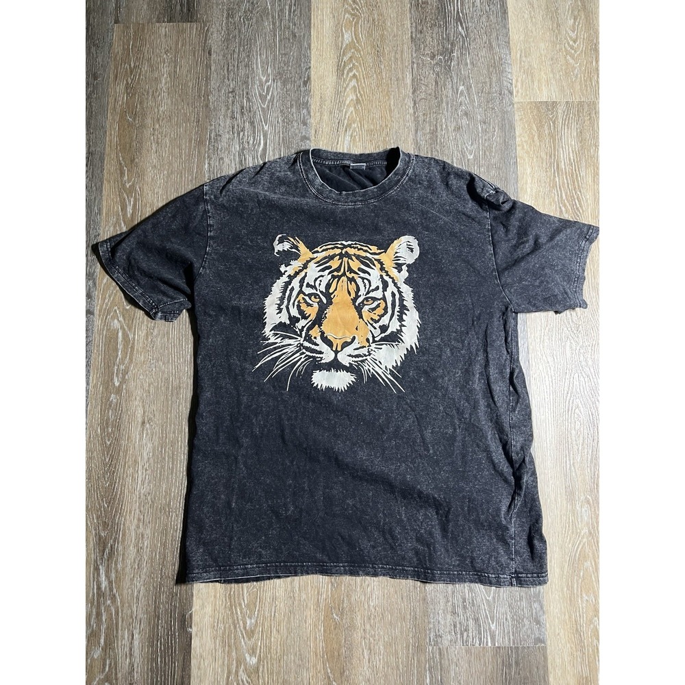 Vintage Style Tshirt Black Acid Washed Size Large Graphic Tshirt Print Of  Tiger
